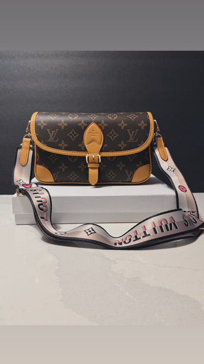 Bolsa inspirada por Louis Vuitton