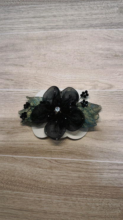 Accesorio Floral Encantado para el Cabello/Enchanted Floral Hair Accessory