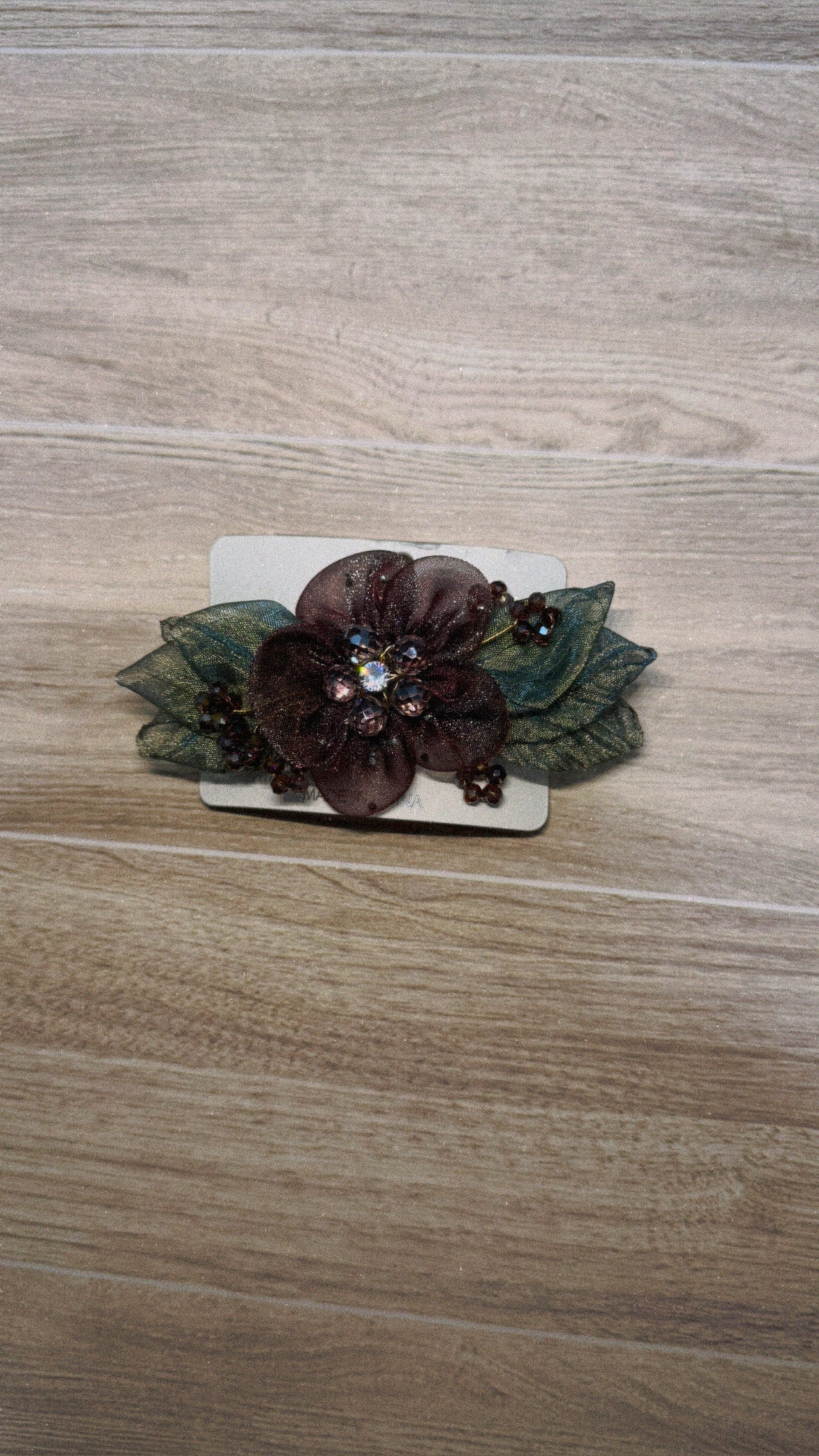 Accesorio Floral Encantado para el Cabello/Enchanted Floral Hair Accessory