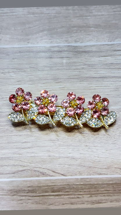 Accessorio de flores para el cabello